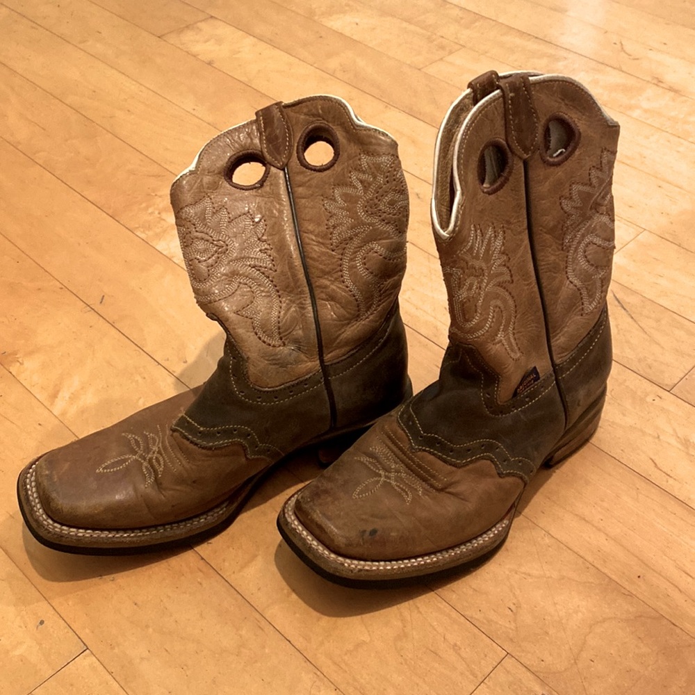 Original Reyme Cowgirl Boots Size 2.5 tan and brown